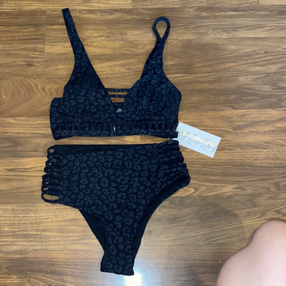 Black leopard print bathing suit
